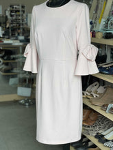 Load image into Gallery viewer, Donna Morgan Dress 6