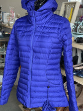 Load image into Gallery viewer, Lululemon Down Filled Packable Jacket 8