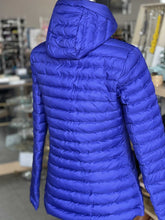 Load image into Gallery viewer, Lululemon Down Filled Packable Jacket 8