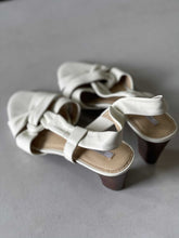 Load image into Gallery viewer, Geox Sandals 40