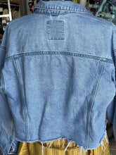Load image into Gallery viewer, Pull & Bear Frayed Hem Denim Jacket M