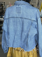 Load image into Gallery viewer, Pull & Bear Frayed Hem Denim Jacket M