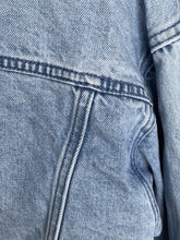 Load image into Gallery viewer, Pull & Bear Frayed Hem Denim Jacket M