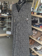 Load image into Gallery viewer, Lucky Brand Maxi Dress M
