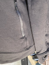 Load image into Gallery viewer, Icebreaker 99% Merino Wool Sweater L