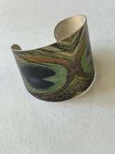 Load image into Gallery viewer, Peacock cuff