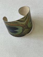 Load image into Gallery viewer, Peacock cuff