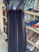 Load image into Gallery viewer, Sanctuary velour Dress M
