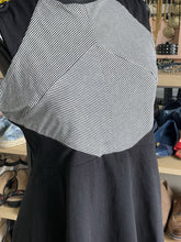 Load image into Gallery viewer, Eve Lavoie Top Sleeveless L