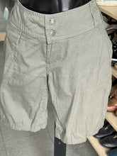 Load image into Gallery viewer, Lole Shorts 8