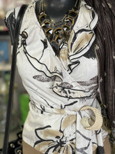 Load image into Gallery viewer, Sandra Angelozzi Sleeveless Top 34