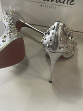 Load image into Gallery viewer, L'intervalle Studded Heels 8