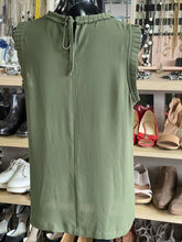 Load image into Gallery viewer, J Crew (outlet) ruffle top 6