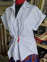 Load image into Gallery viewer, Ralph Lauren striped shirt M