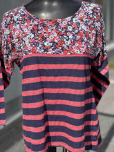 Load image into Gallery viewer, Anthropologie striped top M