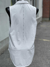 Load image into Gallery viewer, Lululemon sleeveless top 10