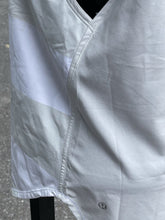 Load image into Gallery viewer, Lululemon sleeveless top 10