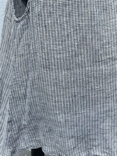Load image into Gallery viewer, Flax Sleeveless Linen Top M