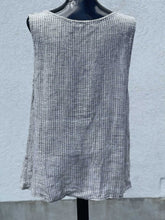 Load image into Gallery viewer, Flax Sleeveless Linen Top M