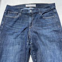 Load image into Gallery viewer, Gap True Skinny Jeans 32