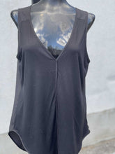 Load image into Gallery viewer, Banana Republic Tank L