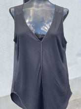 Load image into Gallery viewer, Banana Republic Tank L