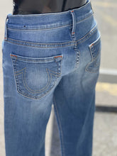 Load image into Gallery viewer, True Religion Cora Mid Rise Straight Jeans 27(Stretchy)