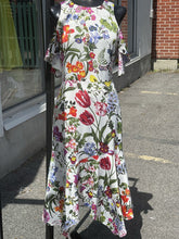 Load image into Gallery viewer, Maggy London Floral Dress 8