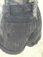 Load image into Gallery viewer, Abercrombie Annie High Rise Short 0/25