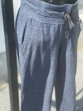 Load image into Gallery viewer, Lululemon Jogging Pants 4