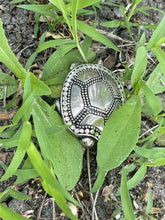 Load image into Gallery viewer, Turtle .925 Pin