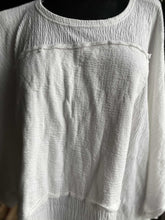 Load image into Gallery viewer, Red Coral cropped top OS