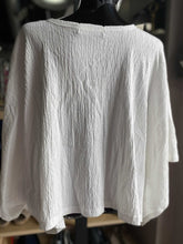 Load image into Gallery viewer, Red Coral cropped top OS