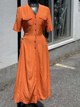 Load image into Gallery viewer, Sophisticate Vintage Dress Tagged 8 Fits Small (can be worn open)