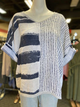 Load image into Gallery viewer, V Milano linen blend top L