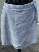 Load image into Gallery viewer, cotton on Striped Skirt L(fits M)