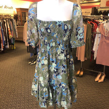 Load image into Gallery viewer, Wilfred smocked floral dress L