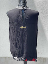 Load image into Gallery viewer, Desigual Top XL