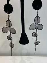 Load image into Gallery viewer, Flower/leaf drop earrings
