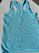 Load image into Gallery viewer, Lululemon Tank 2