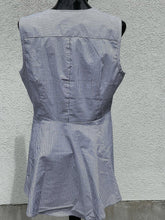 Load image into Gallery viewer, Como Black Pleated Back Top M