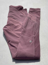 Load image into Gallery viewer, Lululemon Mesh Section Leggings 2