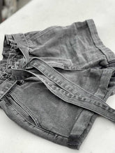 Load image into Gallery viewer, Garage Paperbag shorts 0