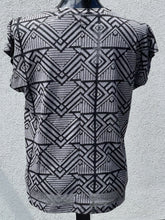 Load image into Gallery viewer, Talula Short Sleeve M