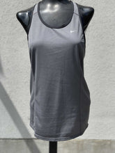Load image into Gallery viewer, Nike Sportswear Tank M