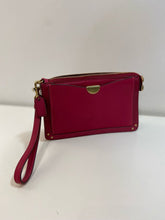 Load image into Gallery viewer, Coach wristlet