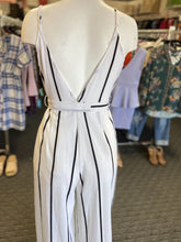 Load image into Gallery viewer, L'Atiste striped jumper M