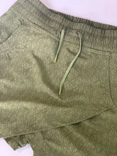 Load image into Gallery viewer, MEC Mountain Equipment Coop Skort 12