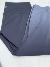 Load image into Gallery viewer, Lululemon Ombre Leggings 12