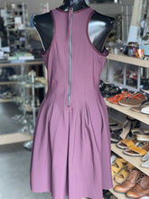 Load image into Gallery viewer, Lululemon Dress M